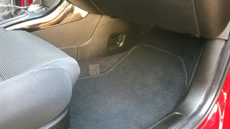 Sanificazioni tappetini auto